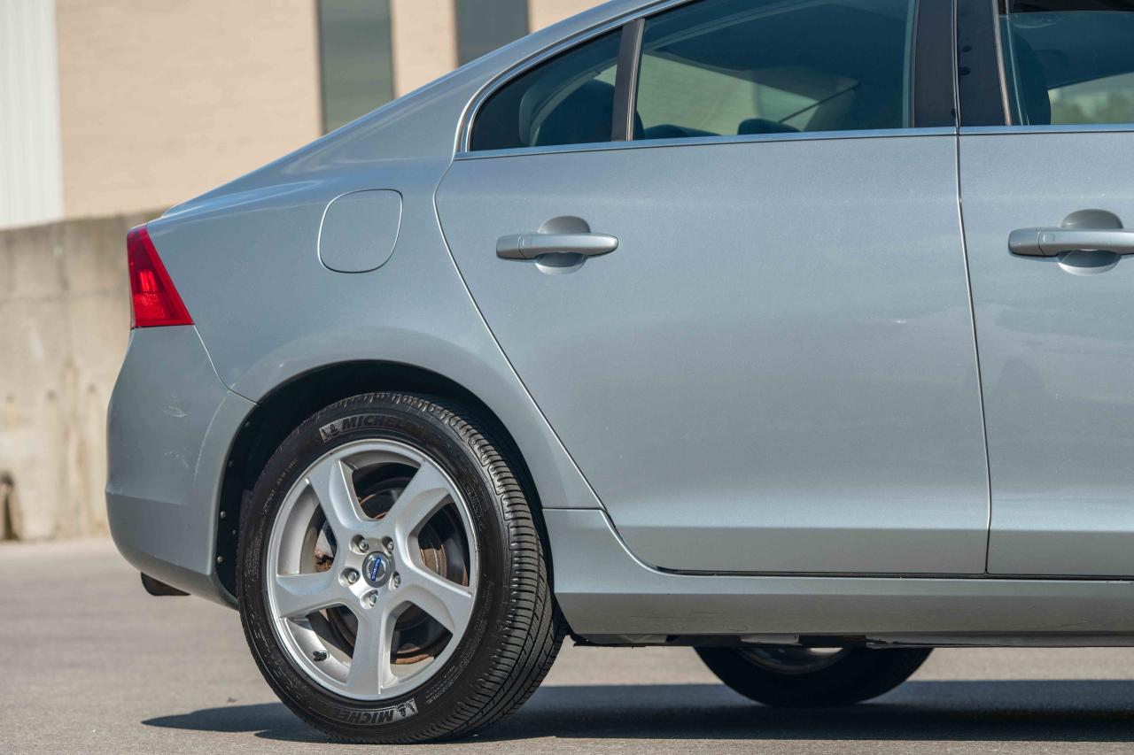 2012 Volvo S60 T5 - Photo #10