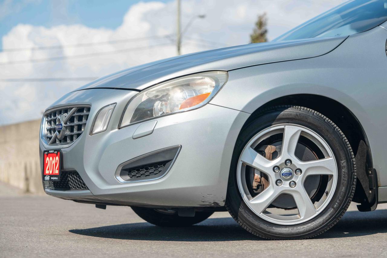 2012 Volvo S60 T5 - Photo #15