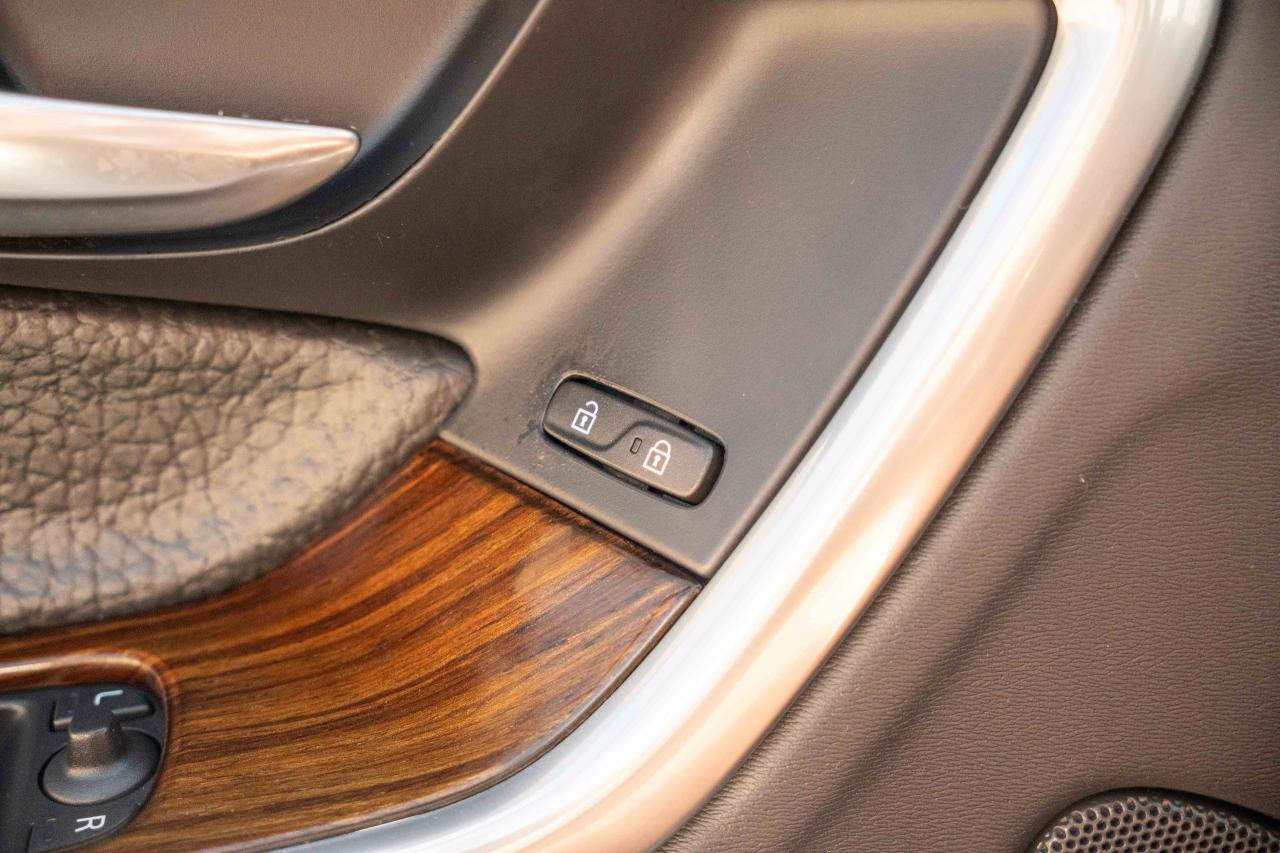 2012 Volvo S60 T5 - Photo #18
