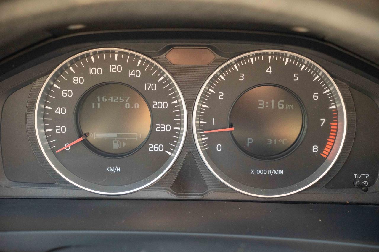 2012 Volvo S60 T5 - Photo #24