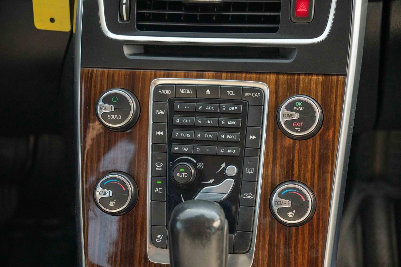 2012 Volvo S60 T5 - Photo #38