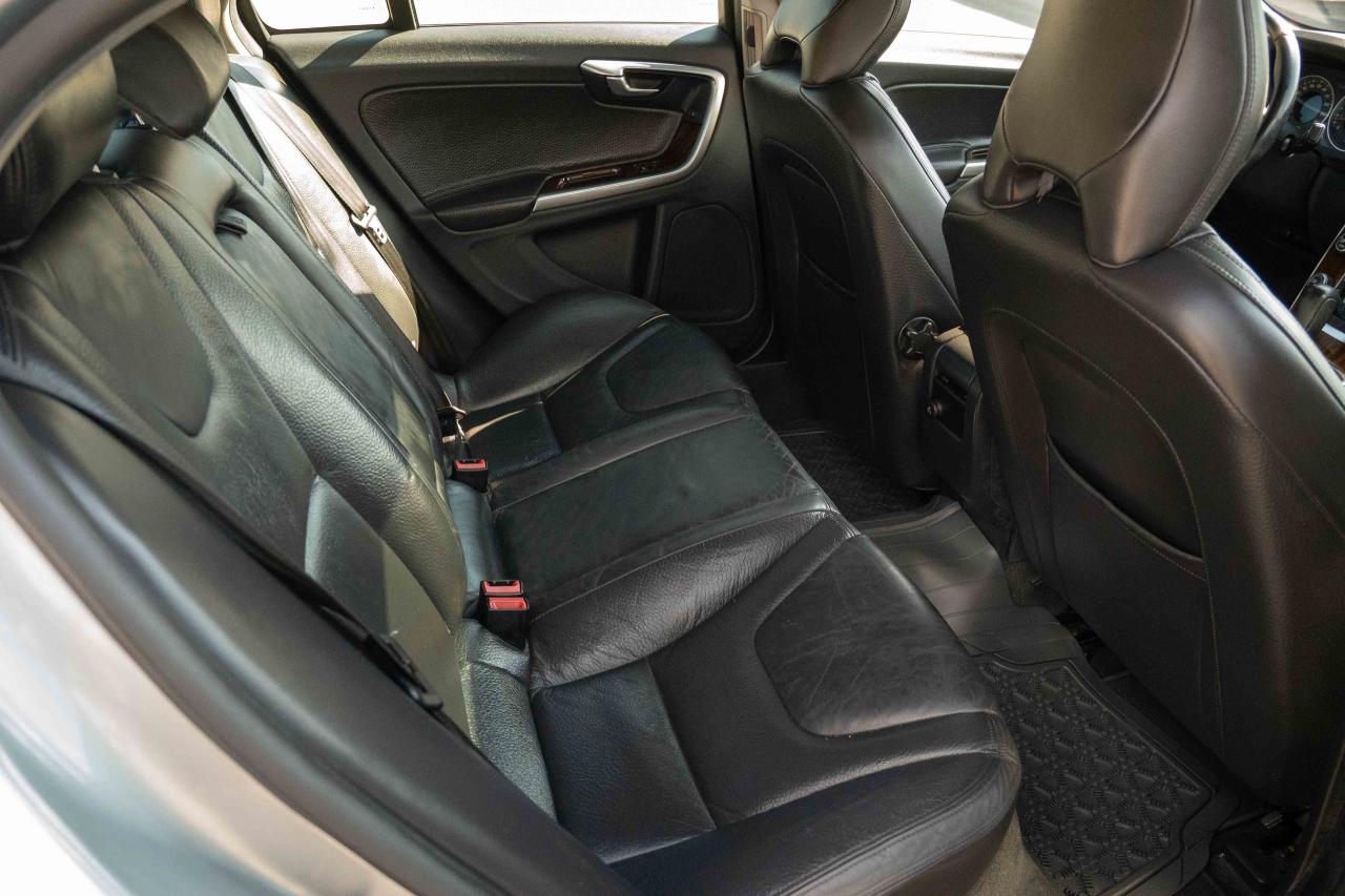 2012 Volvo S60 T5 - Photo #48