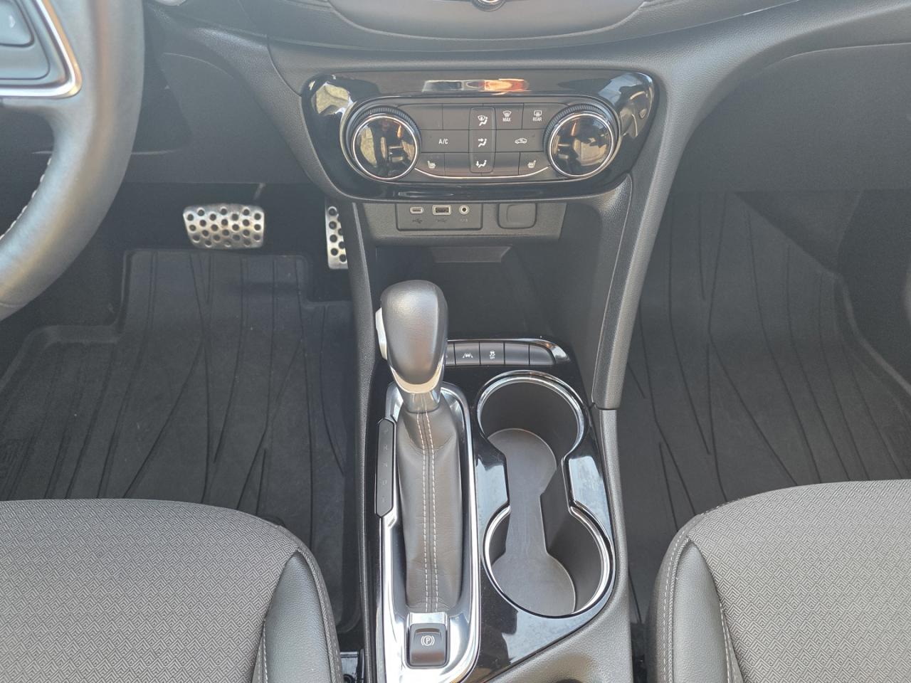 2023 Buick Encore GX Preferred AWD - Photo #16