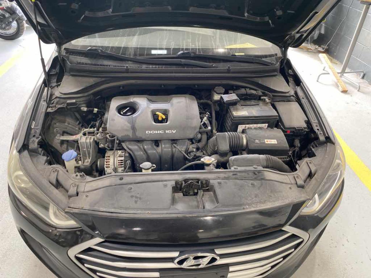 2017 HYUNDA ELANTRA SE - Photo #7