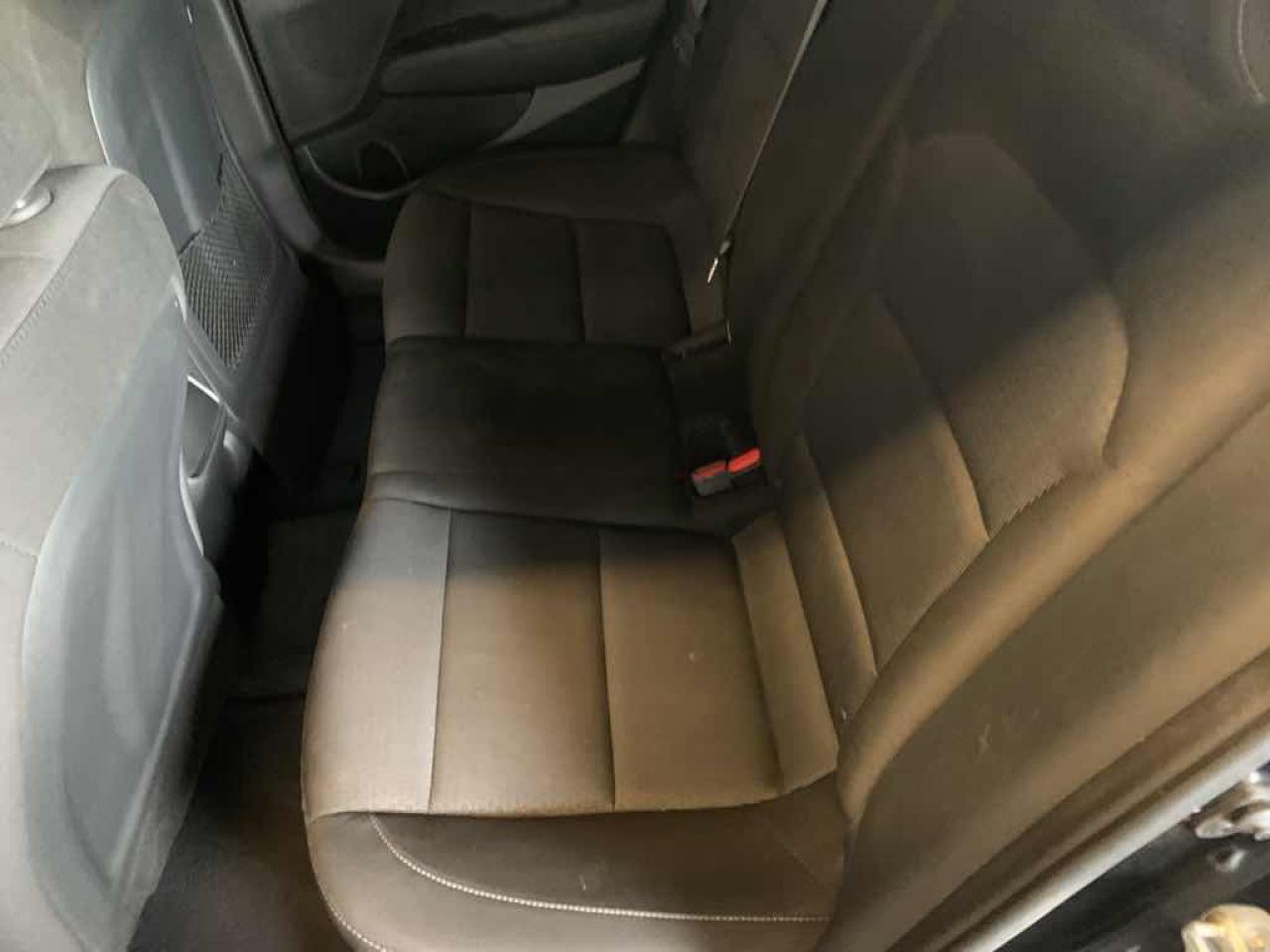 2017 HYUNDA ELANTRA SE - Photo #12