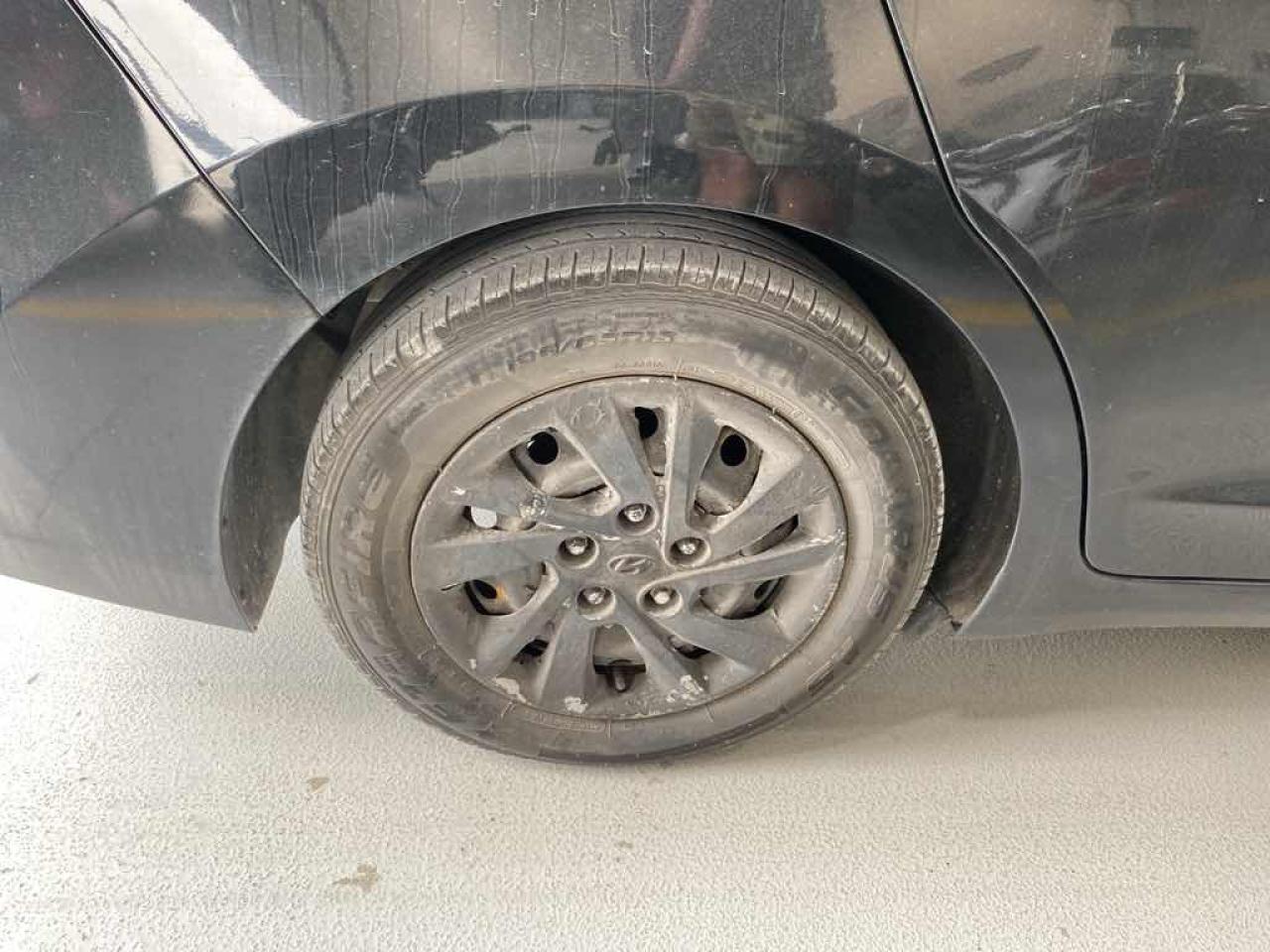 2017 HYUNDA ELANTRA SE - Photo #15