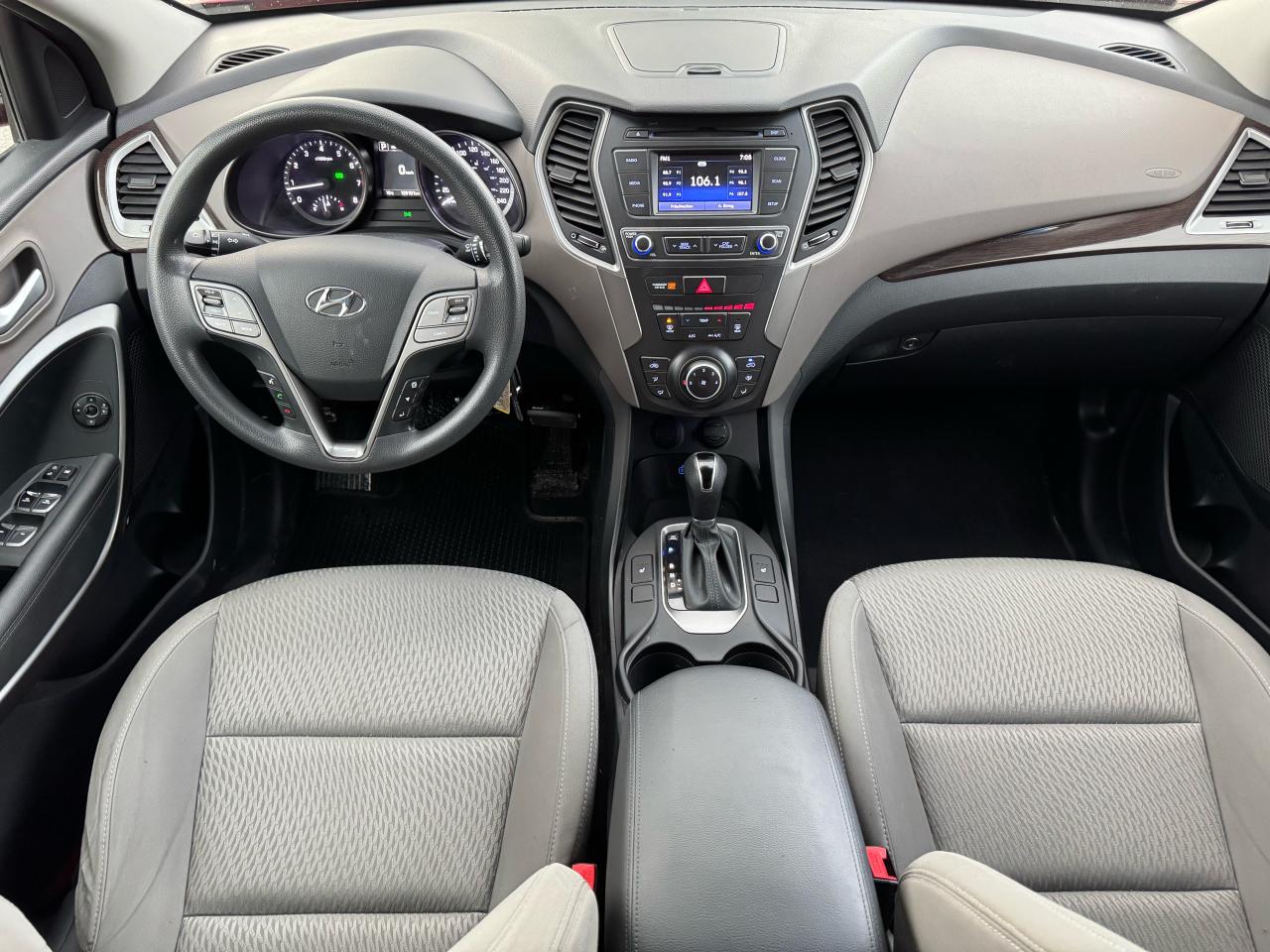 2017 Hyundai Santa Fe XL XL- 7 Seats Certified - Photo #6