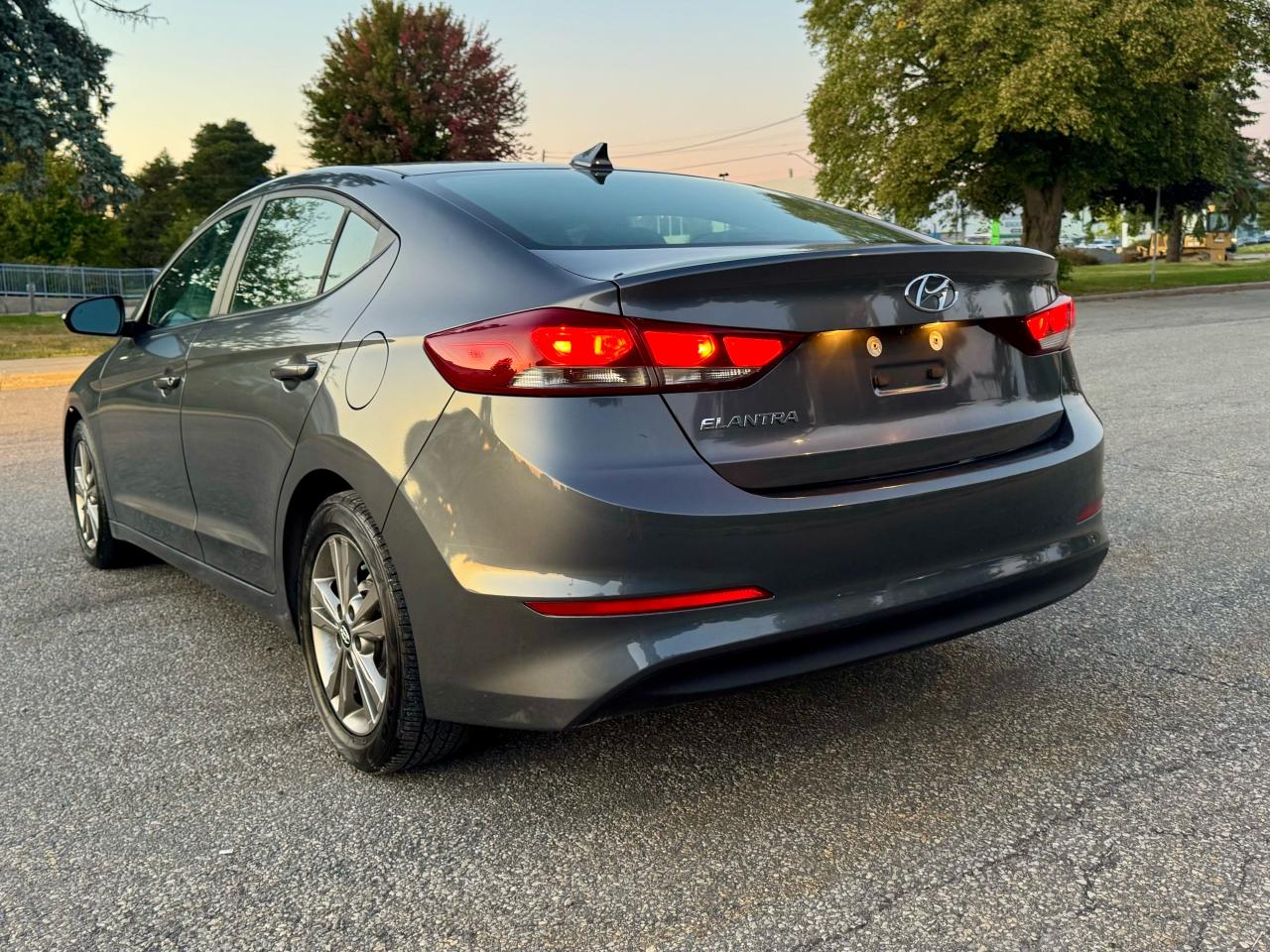 2017 Hyundai Elantra CERTIFIED - Photo #12
