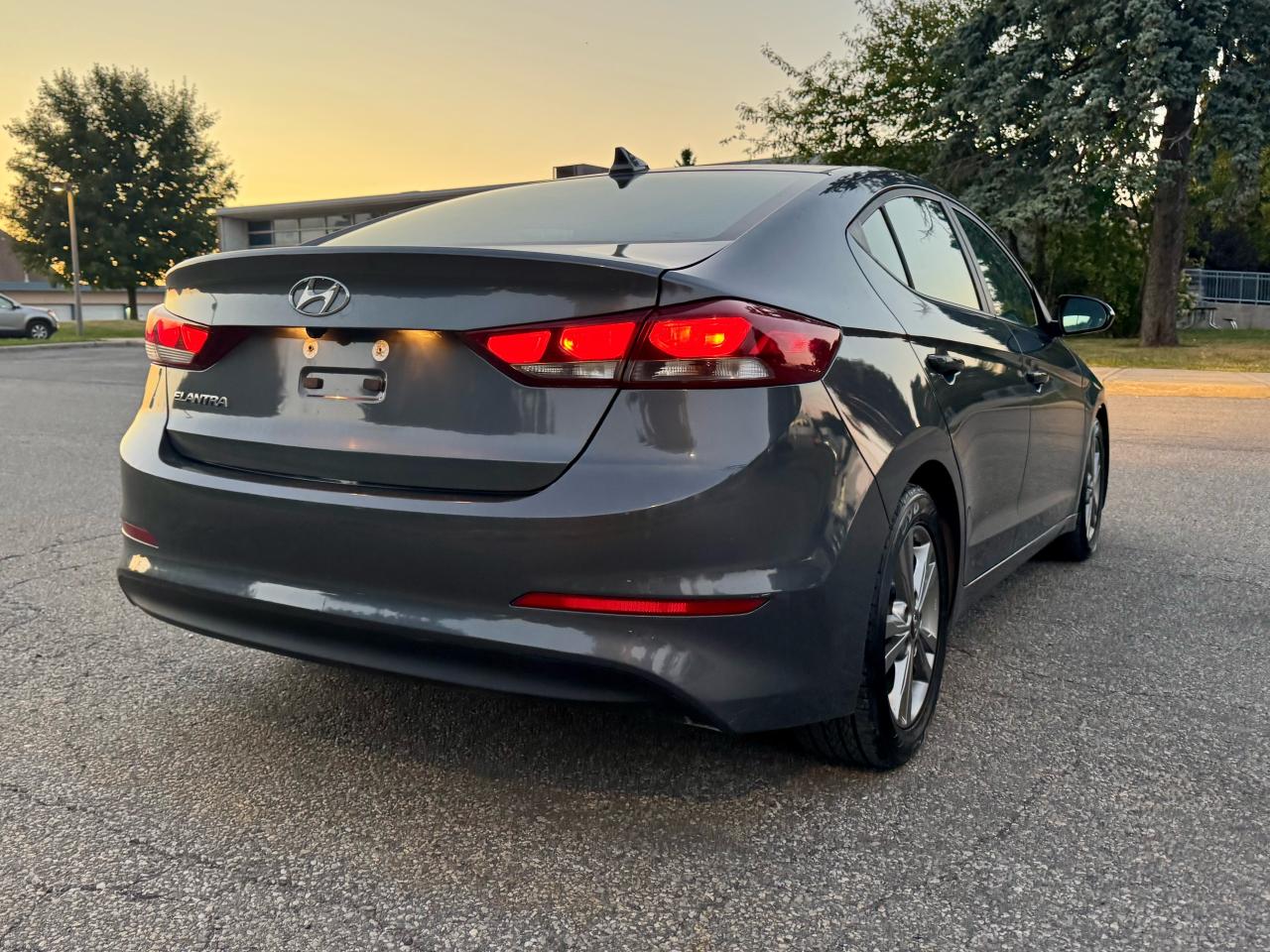 2017 Hyundai Elantra CERTIFIED - Photo #7