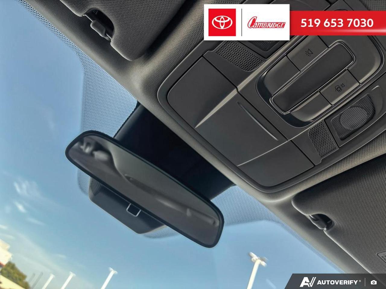 2020 Hyundai Santa Fe Essential 2.4  w/Safety Package Photo