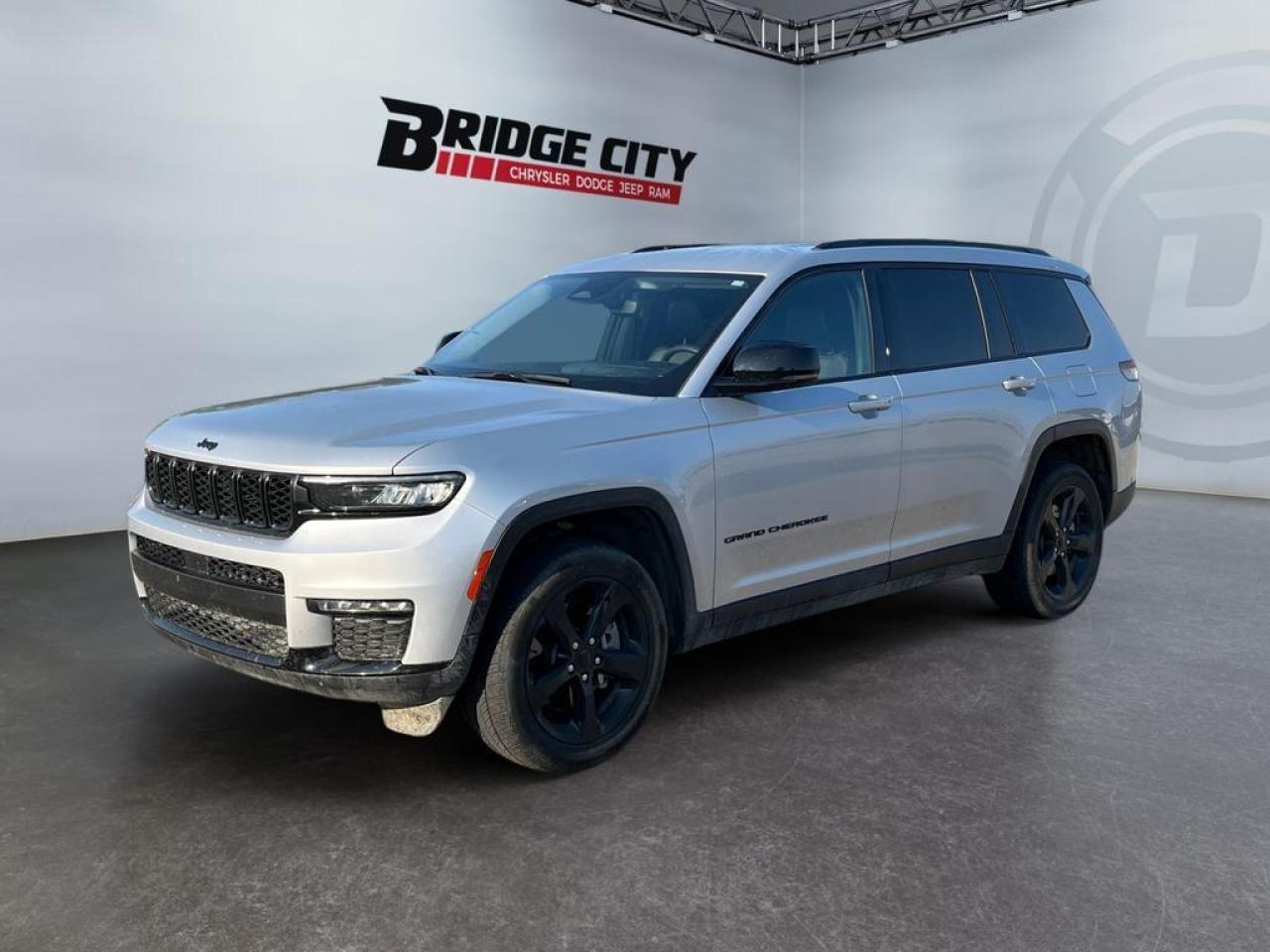 Used 2024 Jeep Grand Cherokee L Limited 3.6L V6 - Leather - Black Appearance Pkg - 20 Wheels - Remote Start - Local Trade! for sale in Lethbridge, AB