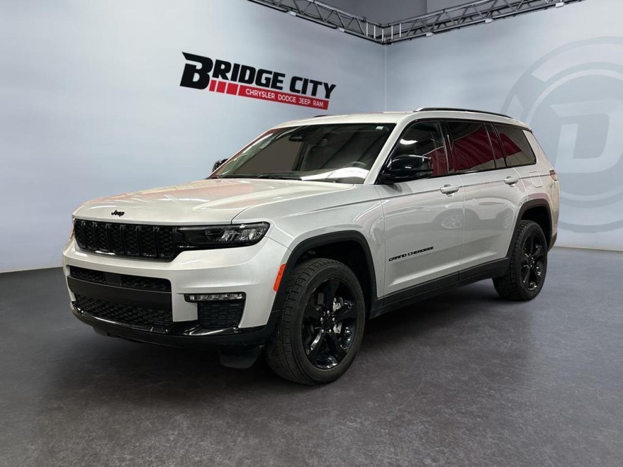 Used 2024 Jeep Grand Cherokee L Limited 3.6L V6 - Leather - Black Appearance Pkg - 20 Wheels - Remote Start - Local Trade! for sale in Lethbridge, AB
