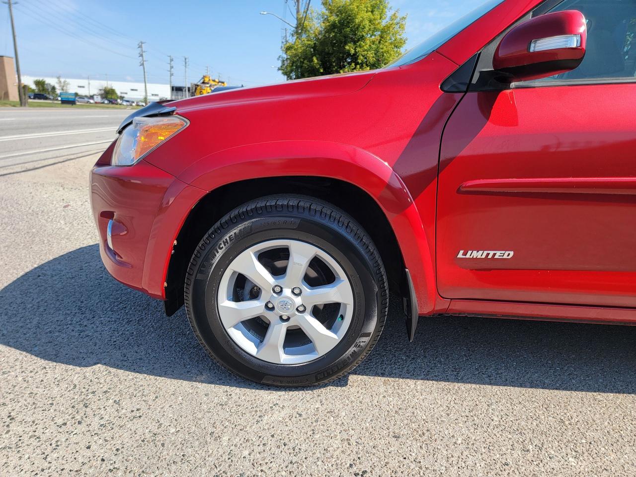 2012 Toyota RAV4 LIMITED  - Photo #9