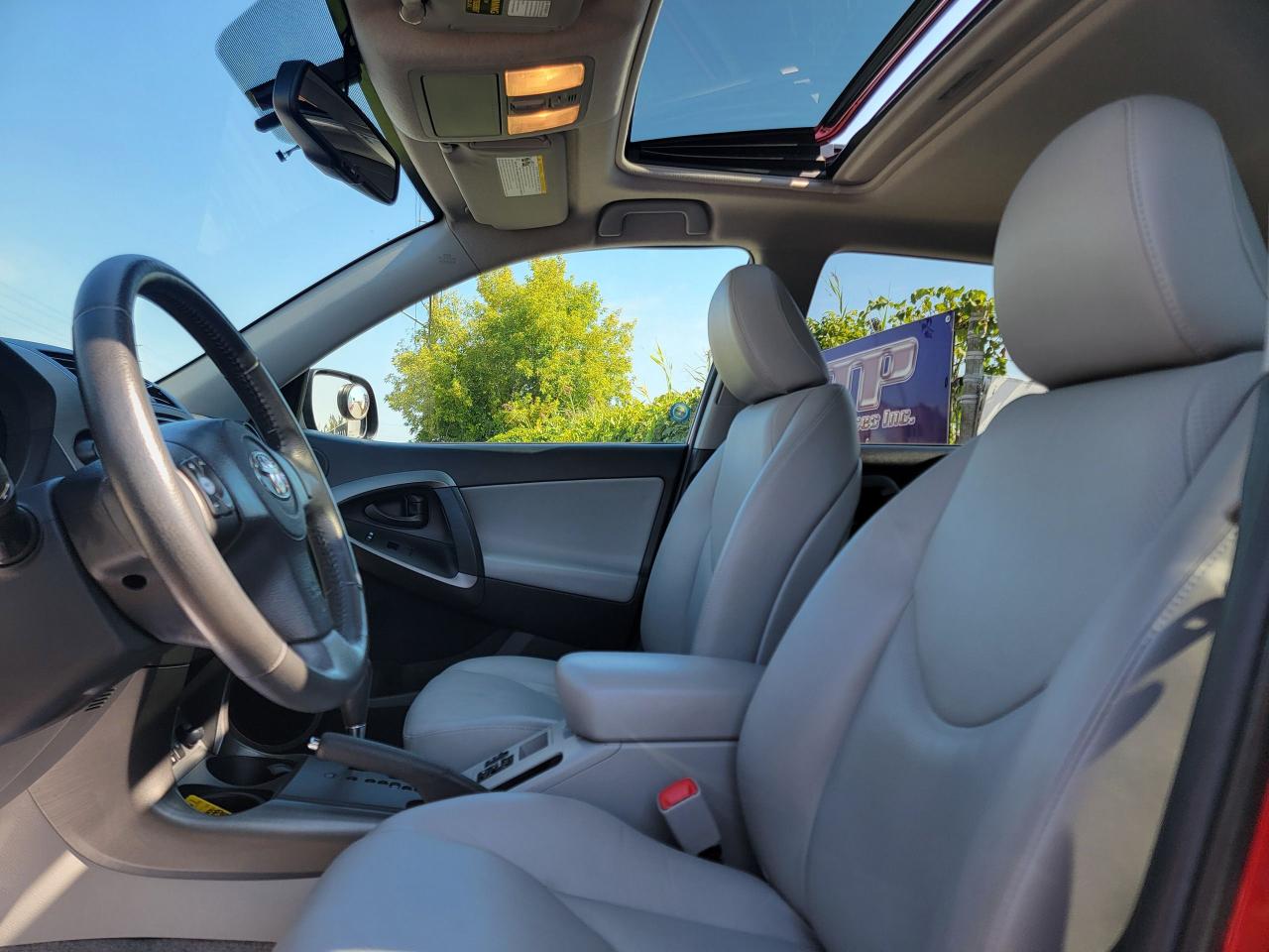 2012 Toyota RAV4 LIMITED  - Photo #11