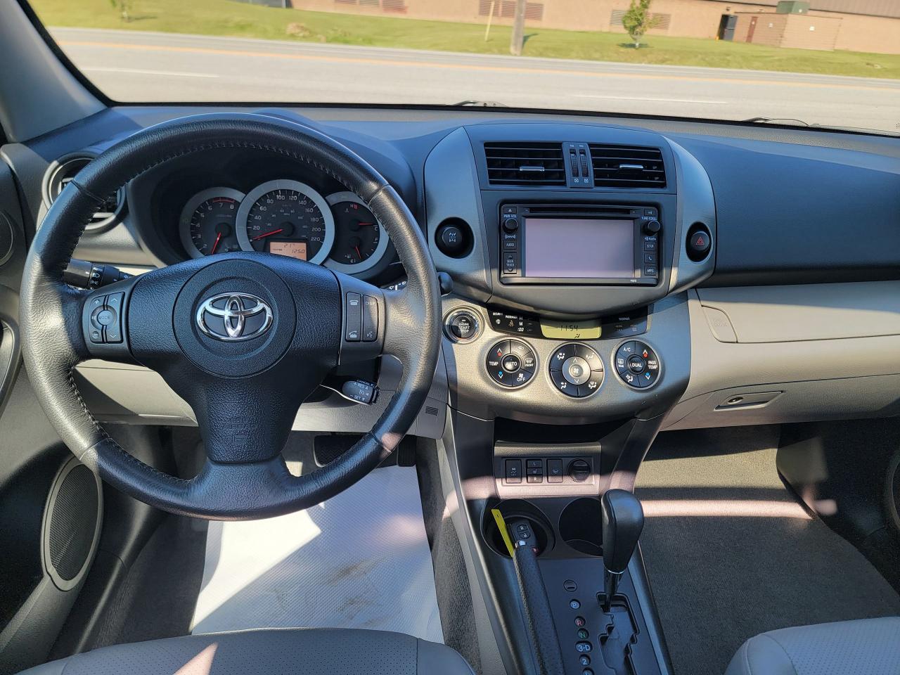 2012 Toyota RAV4 LIMITED  - Photo #14