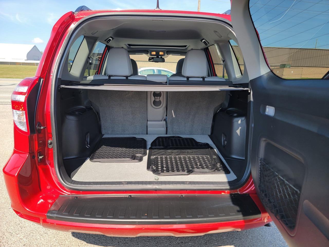 2012 Toyota RAV4 LIMITED  - Photo #15
