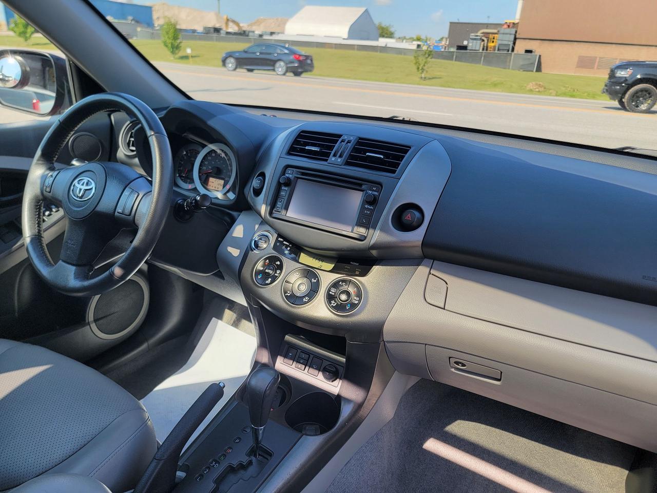 2012 Toyota RAV4 LIMITED  - Photo #16