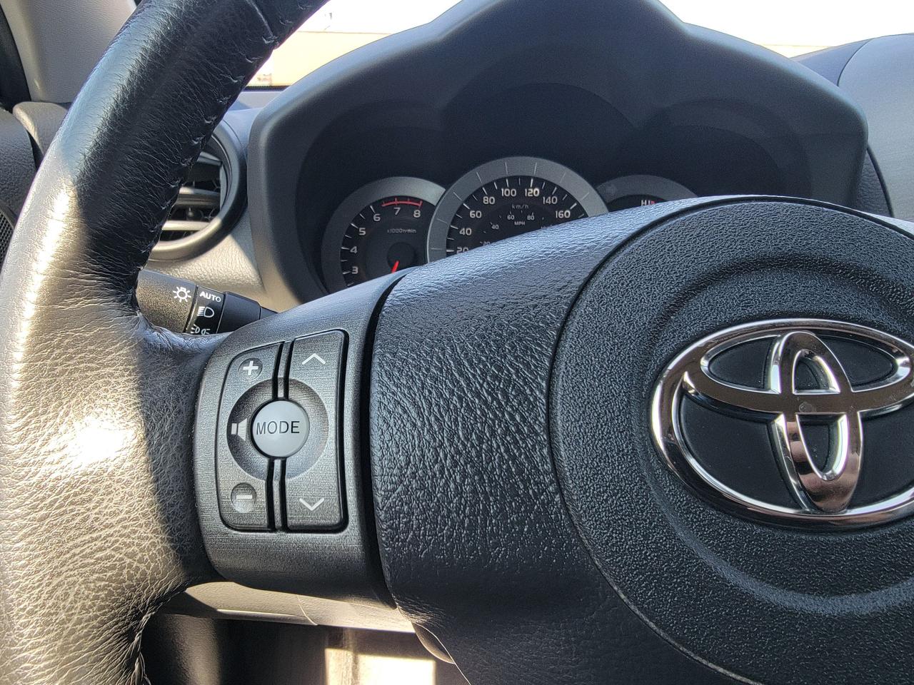 2012 Toyota RAV4 LIMITED  - Photo #18