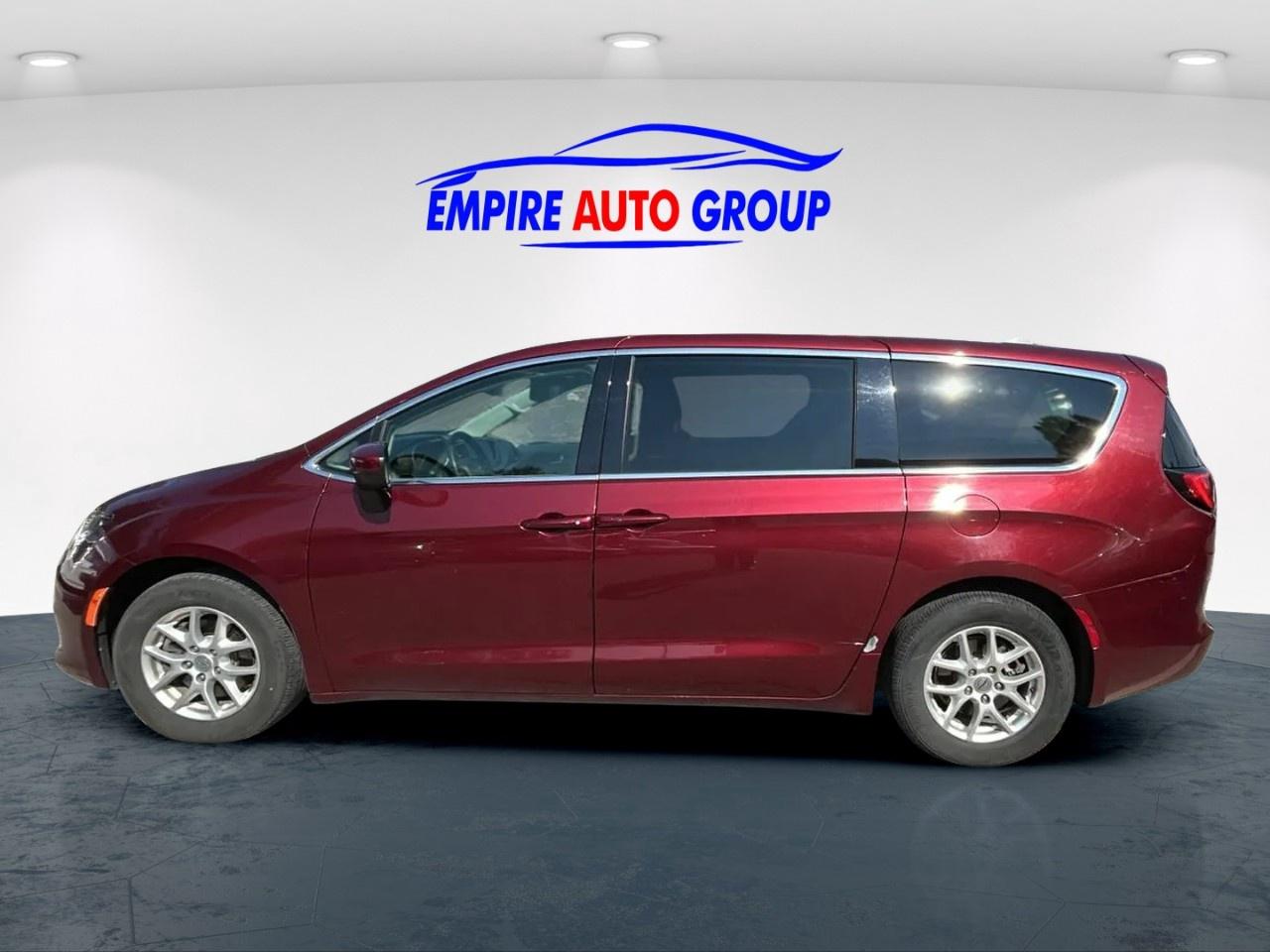 2022 Dodge Grand Caravan SXT Photo