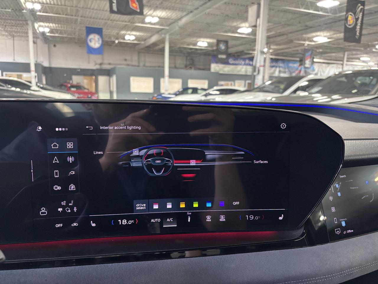 2025 Audi SQ6 e-tron Technik|QUATTRO|NAV|MASSAGE|BANGOLUFSEN|AMBIENT|+ - Photo #30