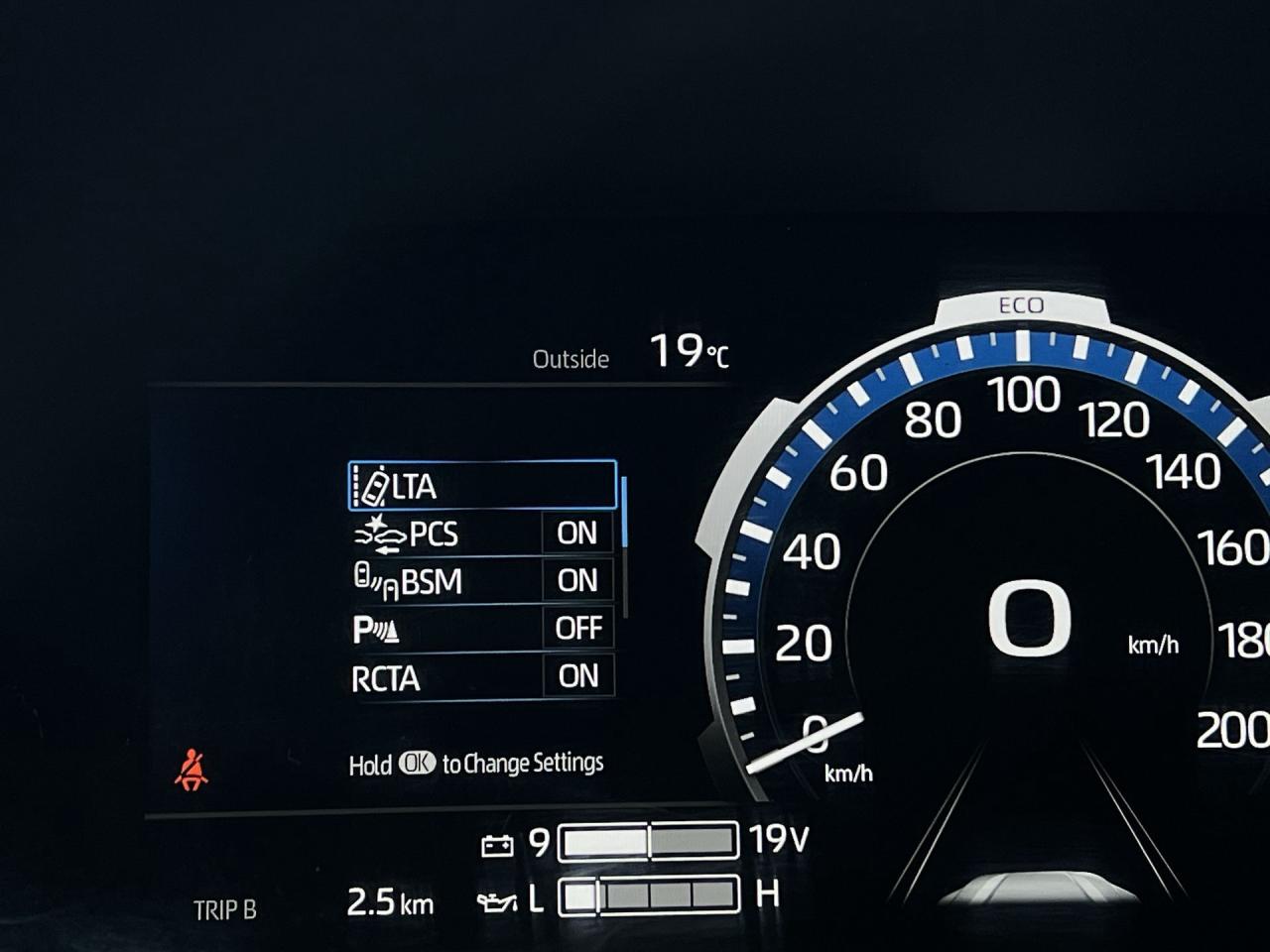 2022 Toyota Tundra LIMITED HYBRID 4X4 | CREW | LEATHER | PANO ROOF Photo