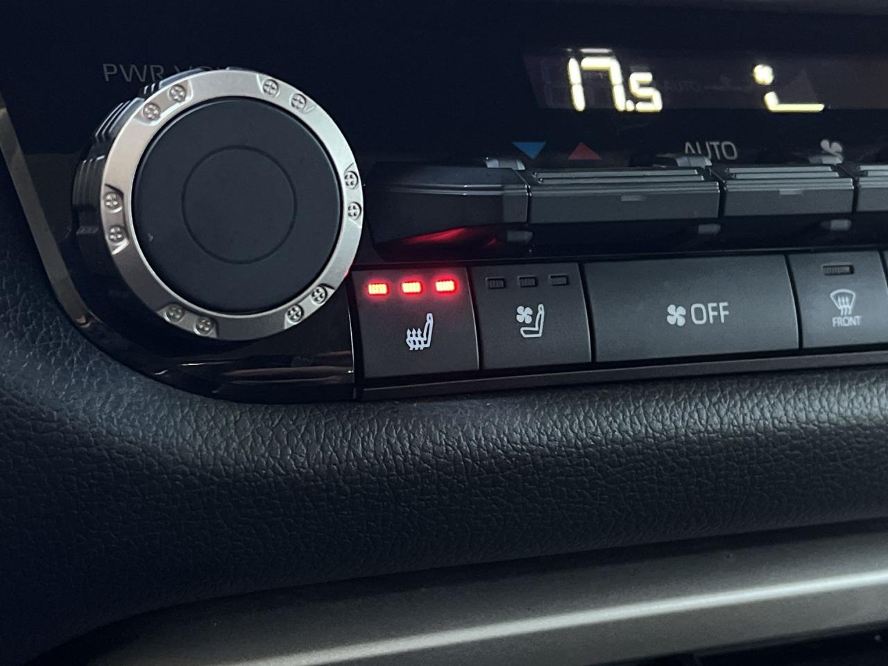 2022 Toyota Tundra LIMITED HYBRID 4X4 | CREW | LEATHER | PANO ROOF Photo