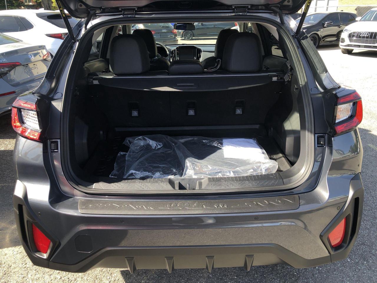 2025 Subaru XV Crosstrek Limited LIKE NEW!!  ONLY 6KKMS, LIMITED, LEATHER, Photo