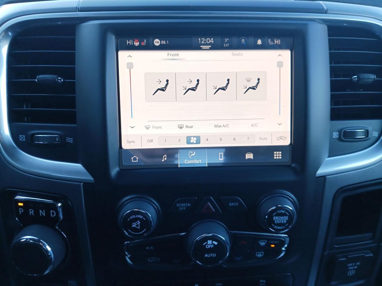 2023 RAM 1500 Classic HTD SEATS & WHEEL / RMT START / BLACK APPEARANCE Photo