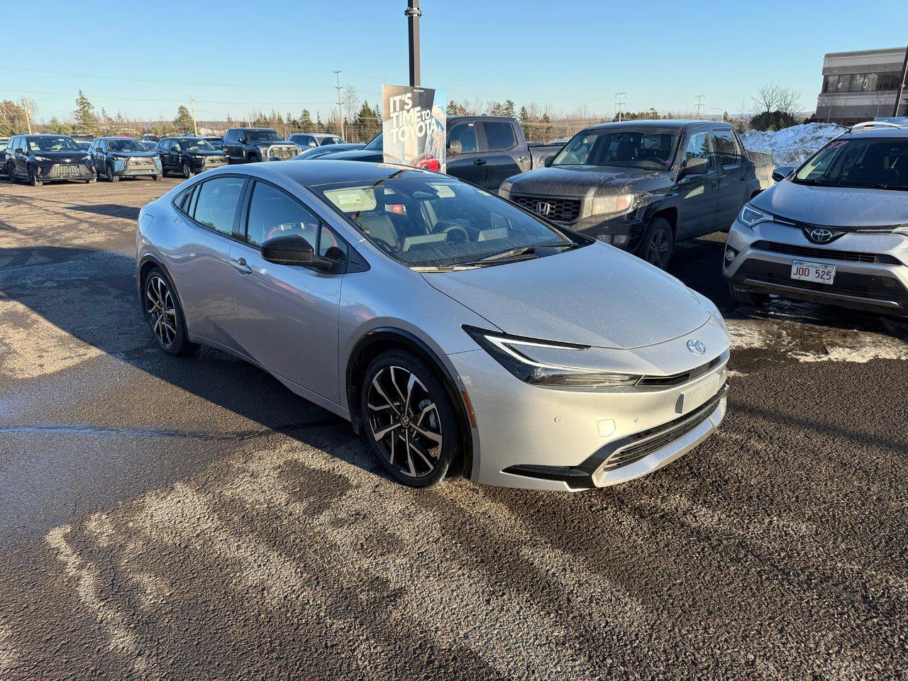 2026 Toyota Prius Plug-In Hybrid XSE Premium Photo2