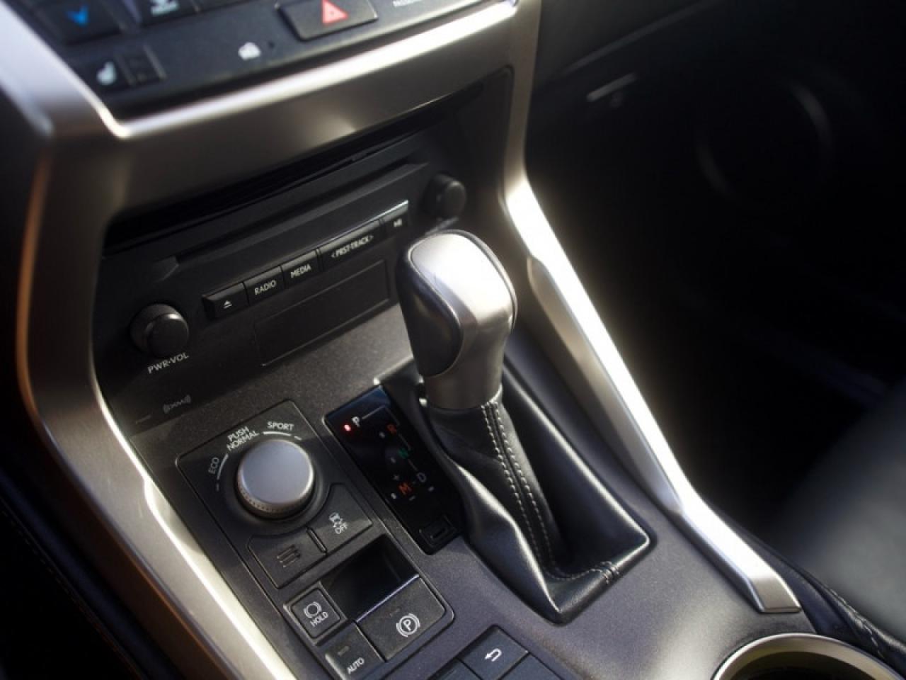 2016 Lexus NX 200t 200t  **VERY CLEAN  - LOW KMS** Photo