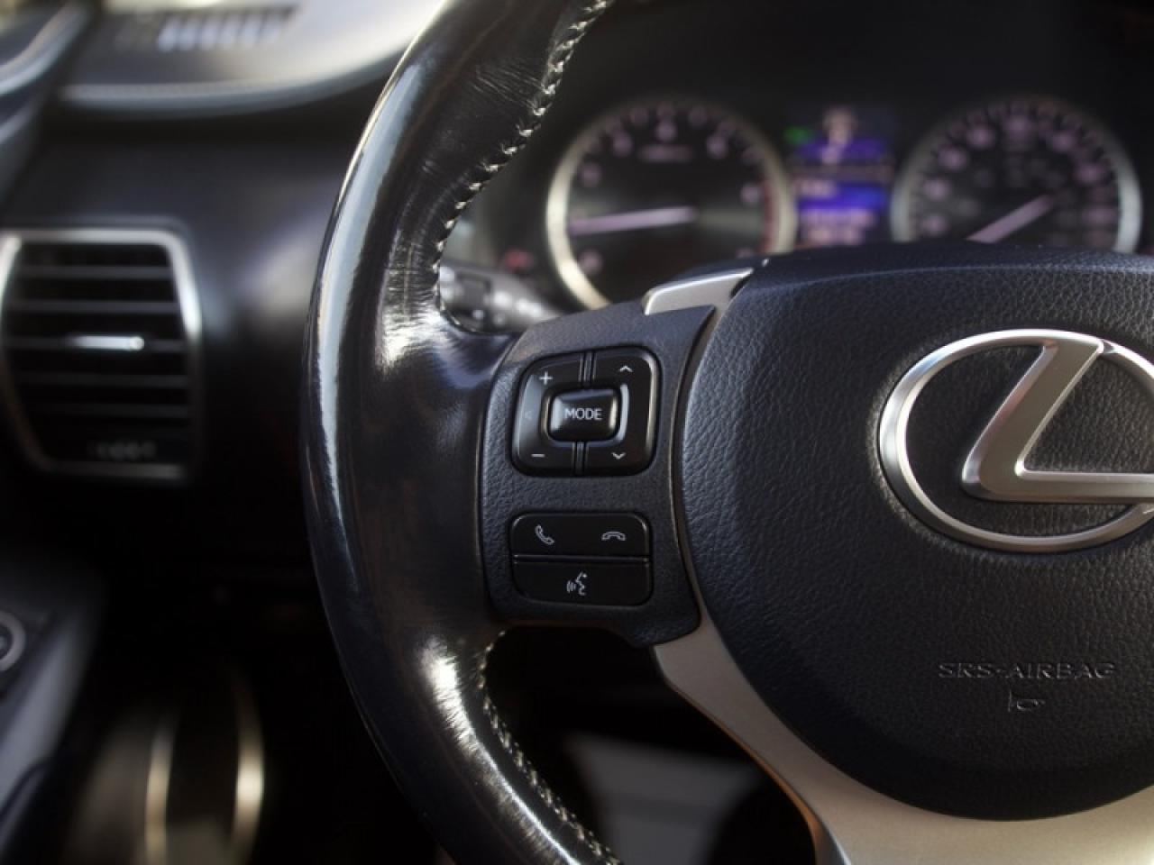 2016 Lexus NX 200t 200t  **VERY CLEAN  - LOW KMS** Photo