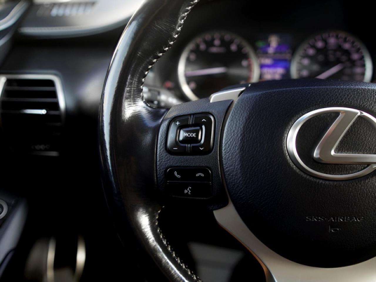 2016 Lexus NX 200t 200t  **VERY CLEAN  - LOW KMS** Photo