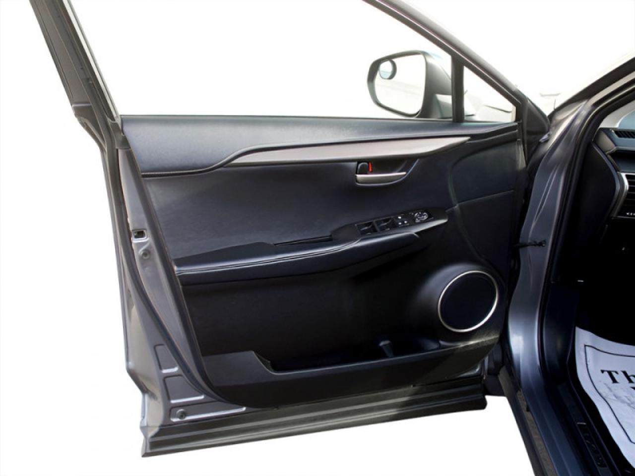 2016 Lexus NX 200t 200t  **VERY CLEAN  - LOW KMS** Photo