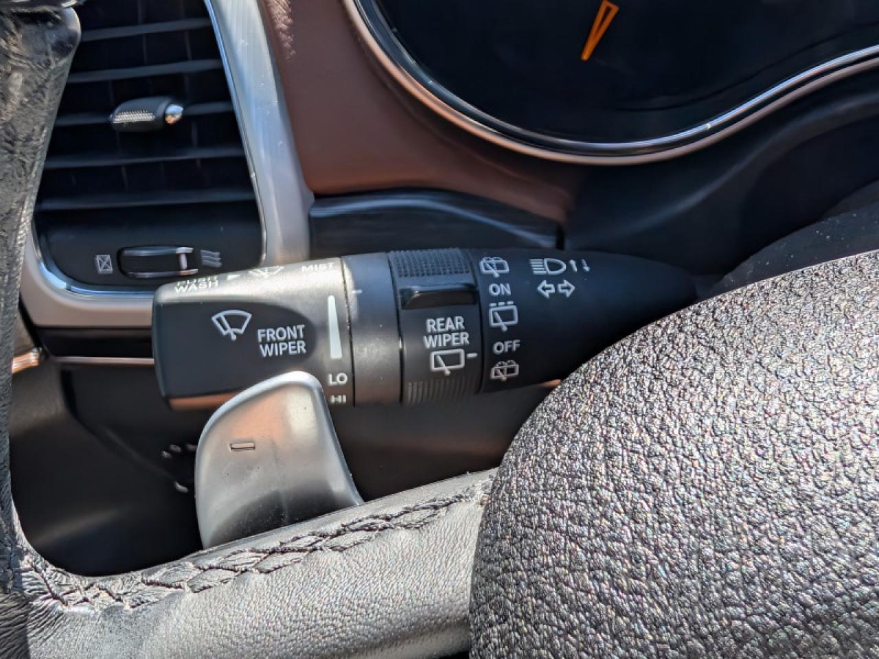 2018 Jeep Grand Cherokee Summit  **PREMIUM ALLOY WHEELS** Photo