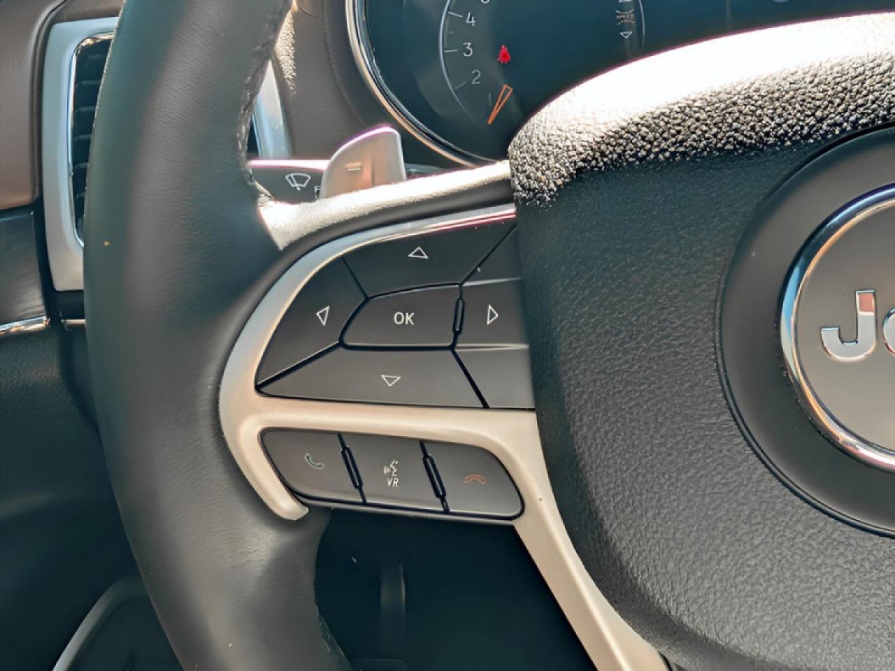 2018 Jeep Grand Cherokee Summit  **PREMIUM ALLOY WHEELS** Photo