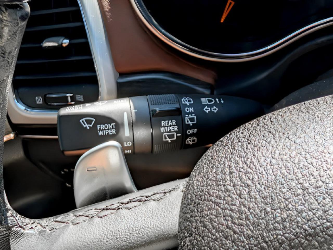 2018 Jeep Grand Cherokee Summit  **PREMIUM ALLOY WHEELS** Photo