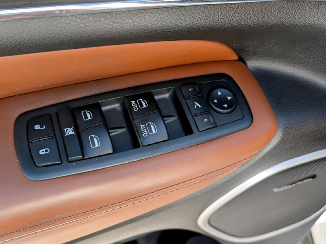 2018 Jeep Grand Cherokee Summit  **PREMIUM ALLOY WHEELS** Photo