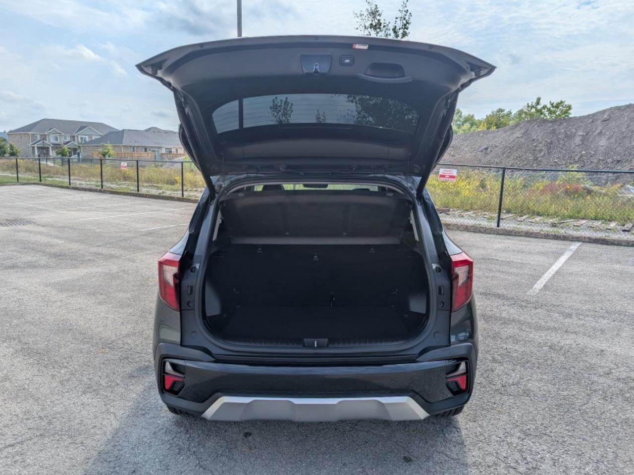 2024 Kia Seltos EX Premium  **SUNROOF - PWR GATE** Photo