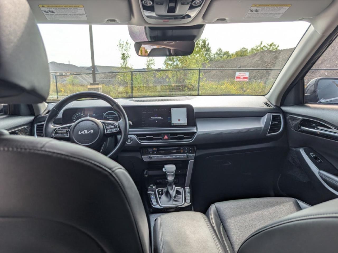 2024 Kia Seltos EX Premium  **SUNROOF - PWR GATE** Photo