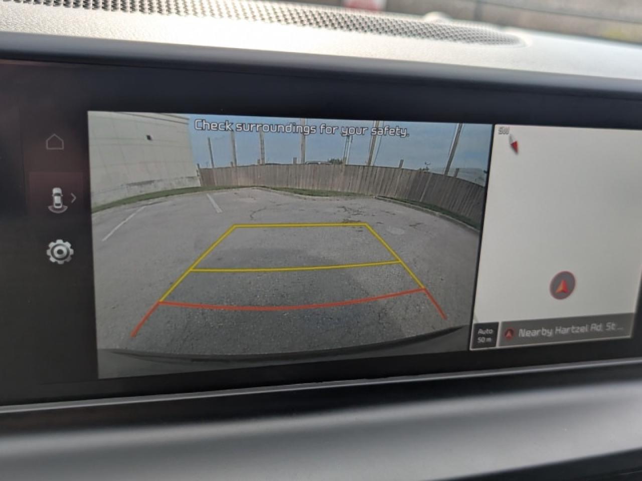 2024 Kia Seltos EX Premium  **SUNROOF - PWR GATE** Photo