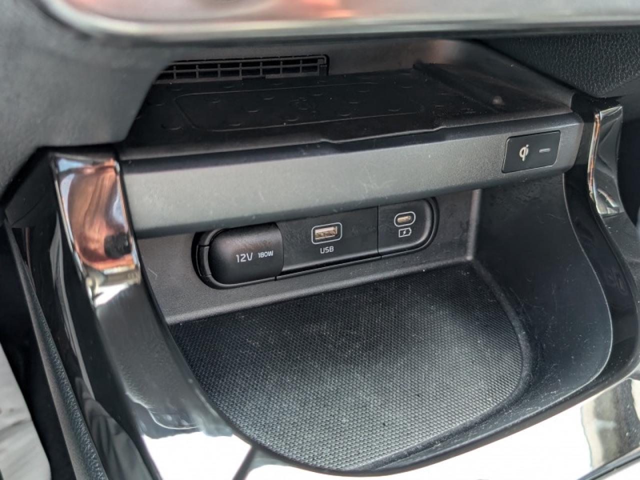 2024 Kia Seltos EX Premium  **SUNROOF - PWR GATE** Photo