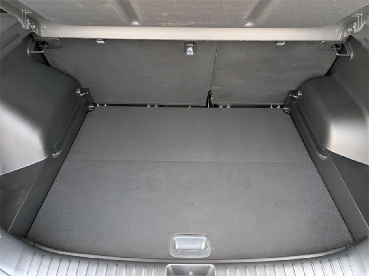 2024 Kia Seltos EX Premium  **SUNROOF - PWR GATE** Photo