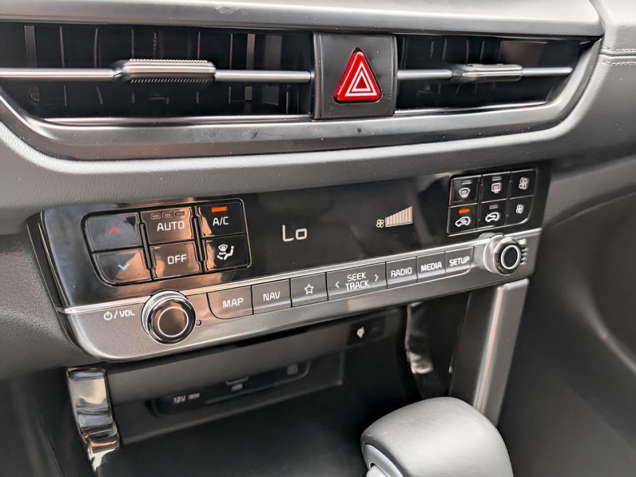 2024 Kia Seltos EX Premium  **SUNROOF - PWR GATE** Photo