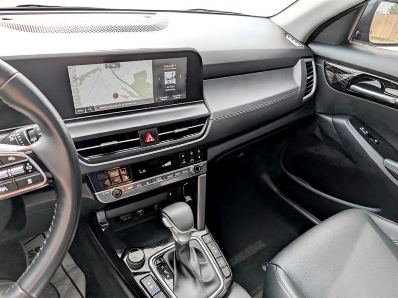 2024 Kia Seltos EX Premium  **SUNROOF - PWR GATE** Photo