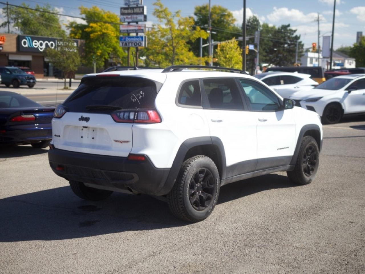 2022 Jeep Cherokee Trailhawk  **LOW KMS - 1 OWNER** Photo