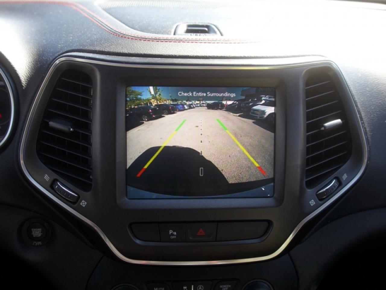 2022 Jeep Cherokee Trailhawk  **LOW KMS - 1 OWNER** Photo
