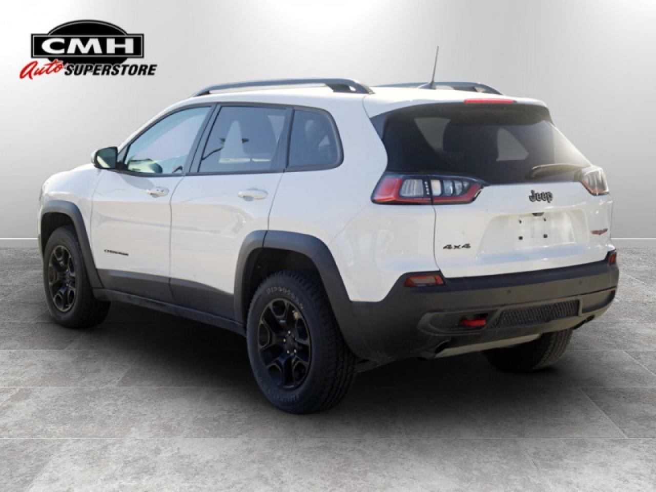 2022 Jeep Cherokee Trailhawk  **LOW KMS - 1 OWNER** Photo2