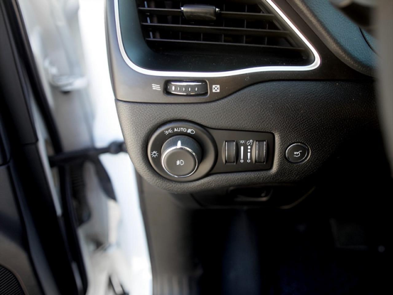 2022 Jeep Cherokee Trailhawk  **LOW KMS - 1 OWNER** Photo