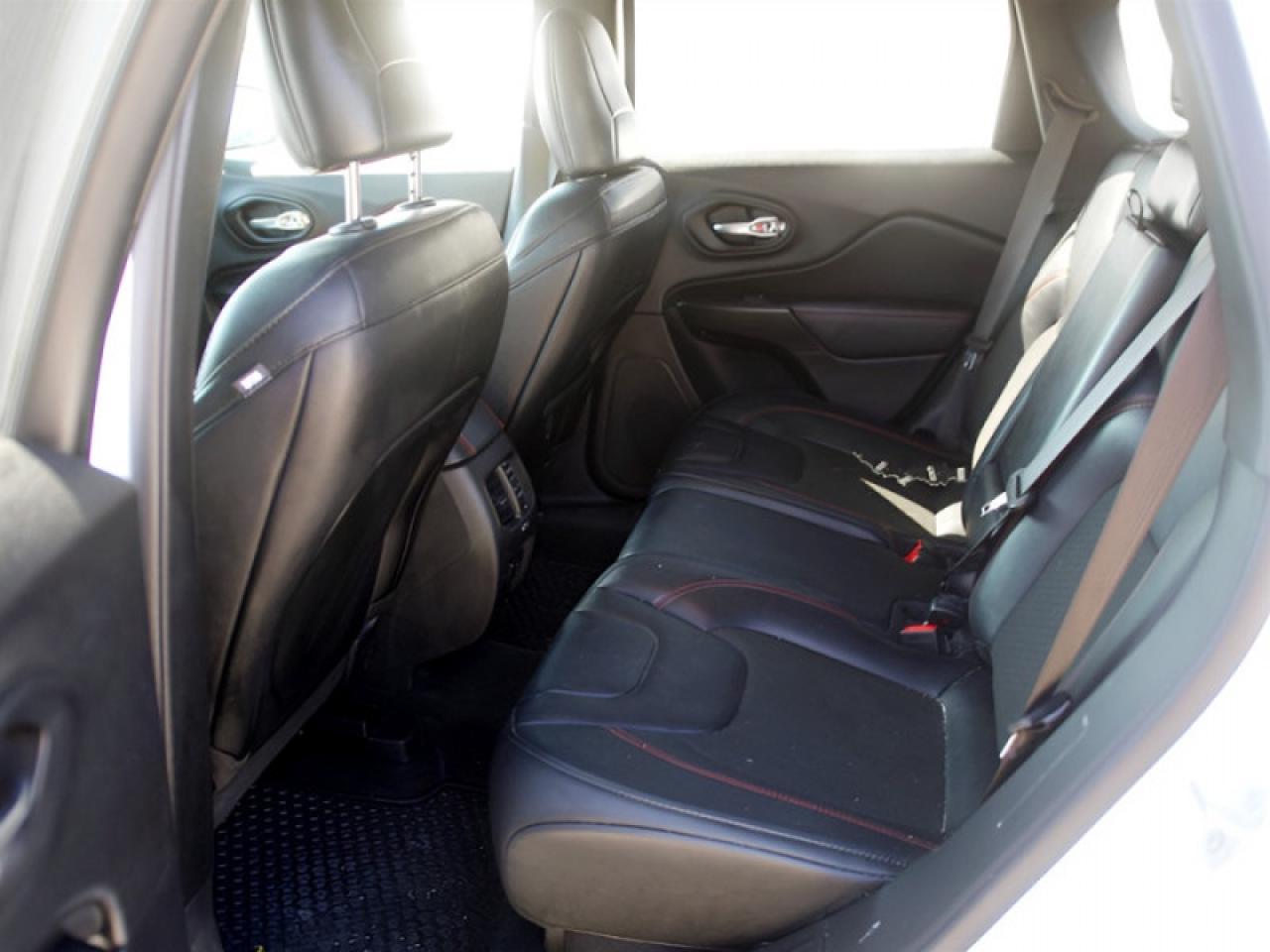 2022 Jeep Cherokee Trailhawk  **LOW KMS - 1 OWNER** Photo