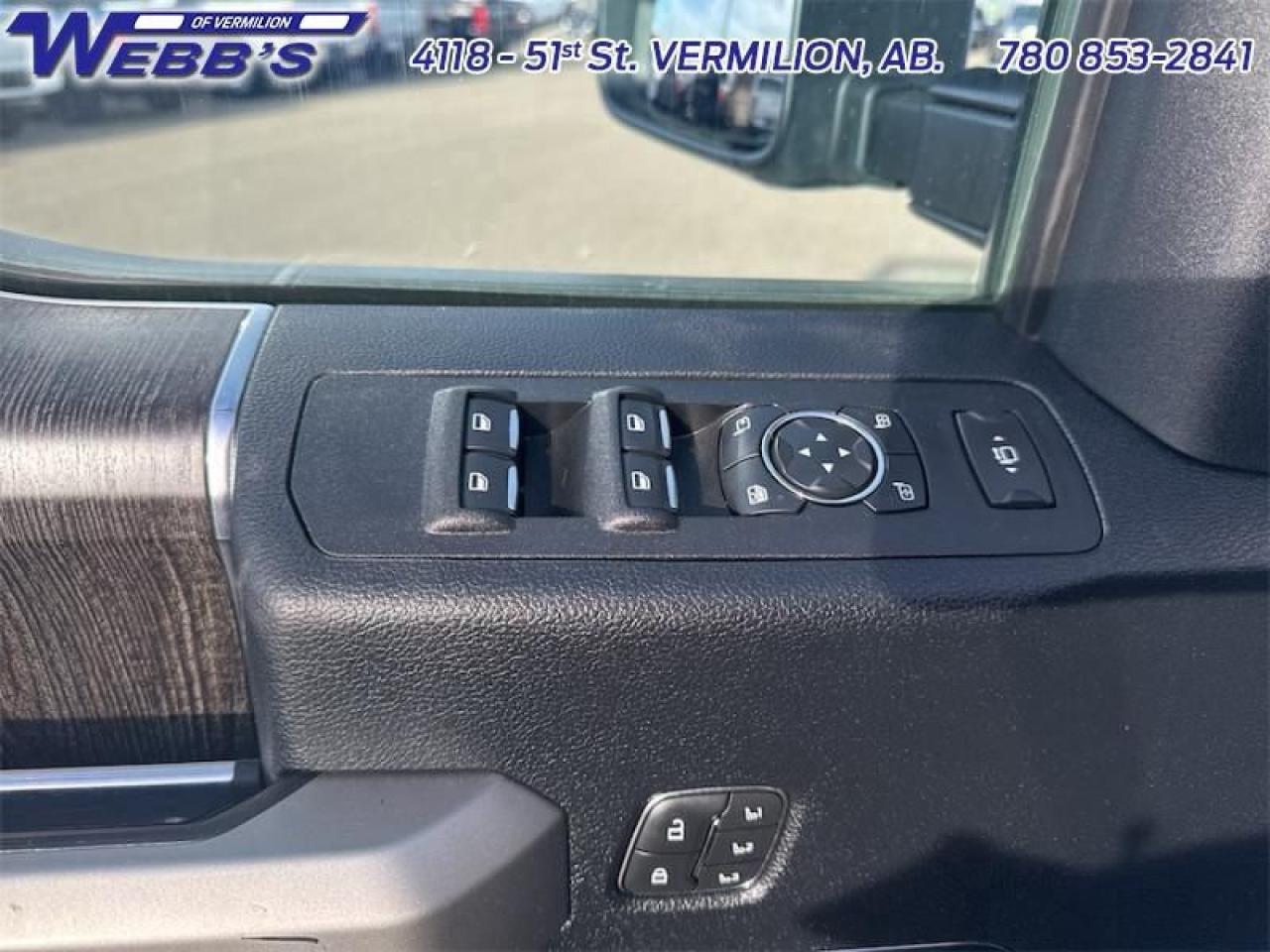 2020 Ford F-350 Super Duty Lariat Photo5